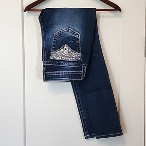 EUC Miss Me Jeans Mid-Rise Skinny Distressed Embellished 27 Color Med/Dark MK726